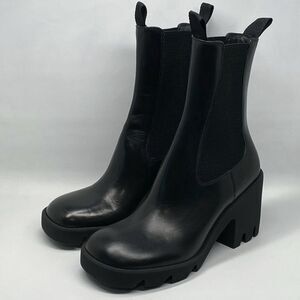 Burberry Black Elasticated-Panel Leather Heeled Boots size 37